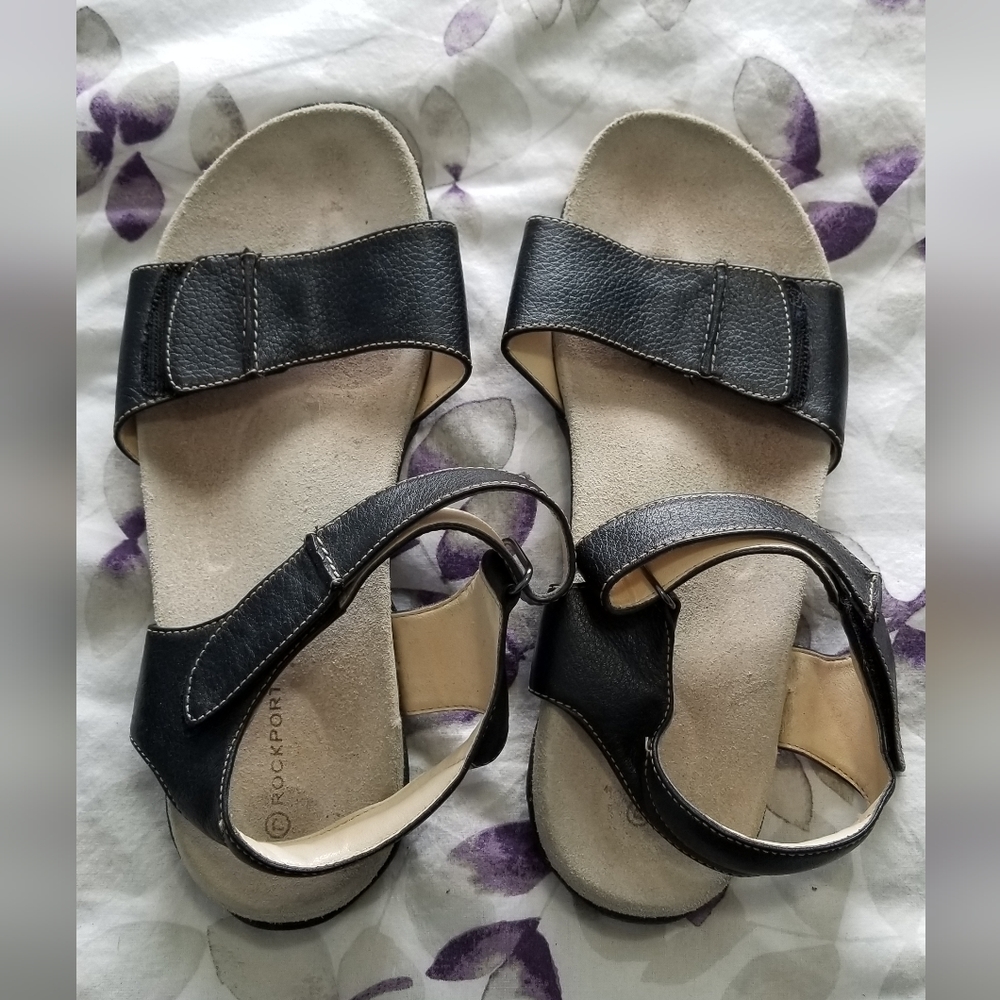 NWOT Black Clarks Velcro Sandals